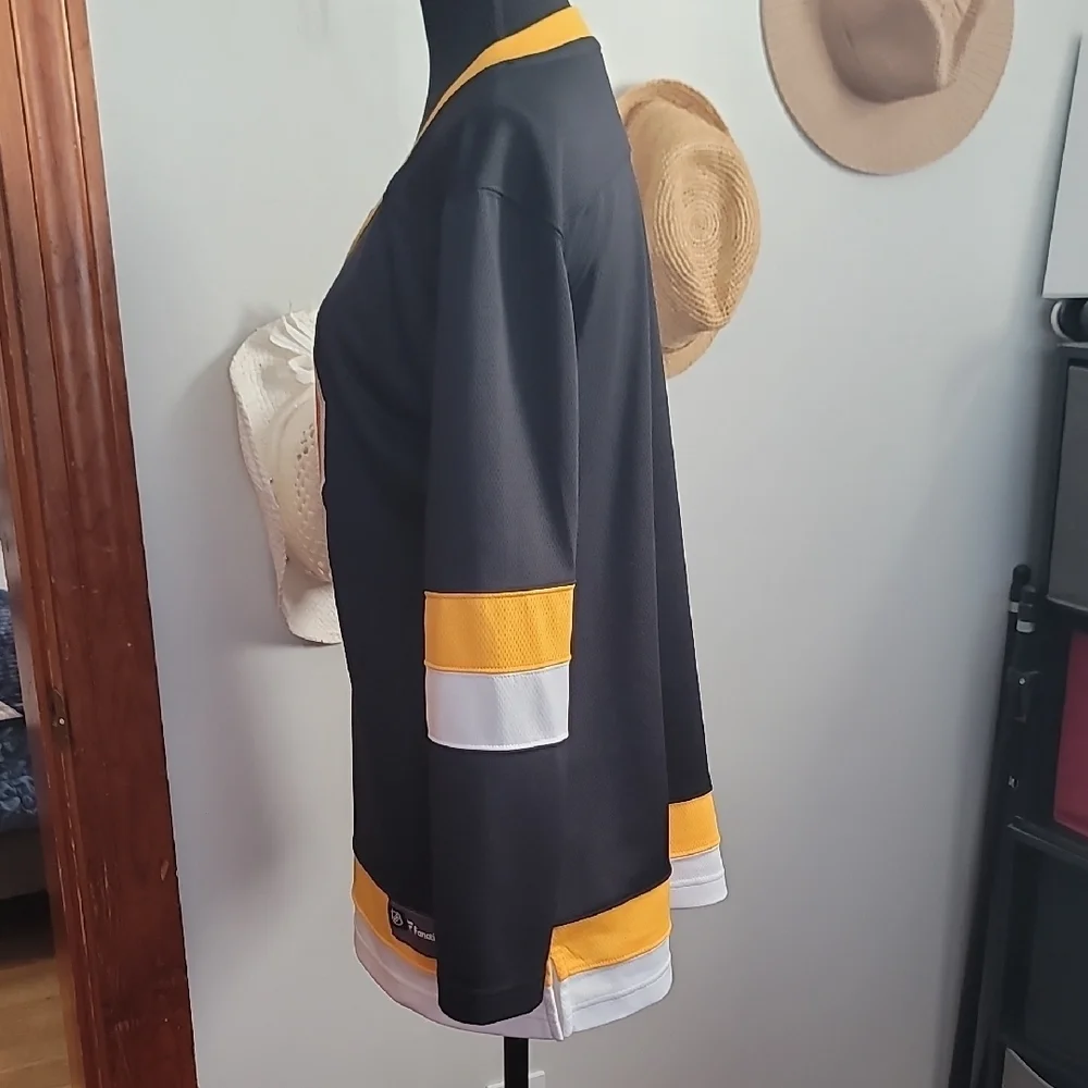 Fanatics NHL Boston Bruins Women's Jersey - Picture 8 of 10